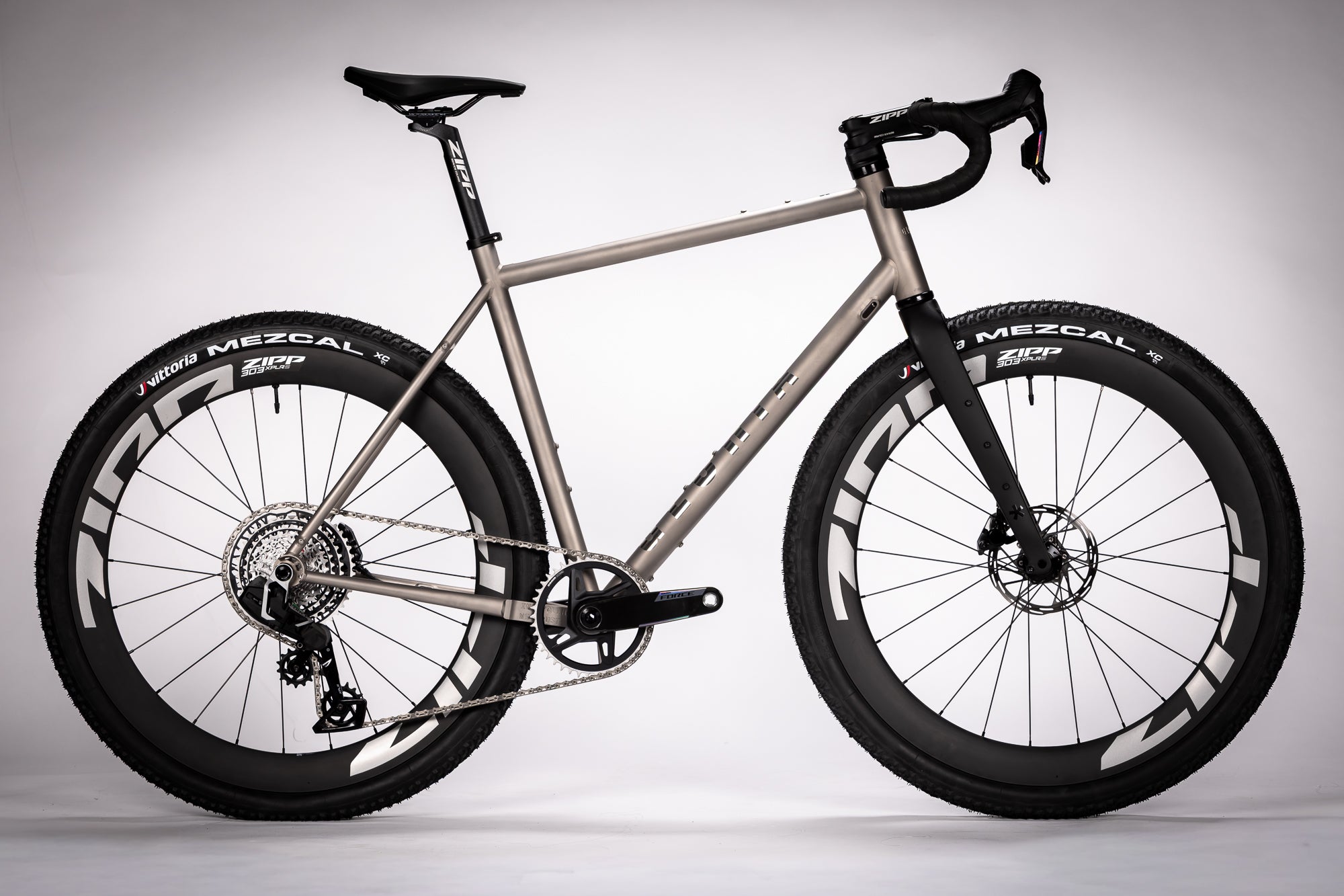 All Gravel Sandblasted - SRAM Force AXS 1x - Zipp 303s XPLR Wheelset