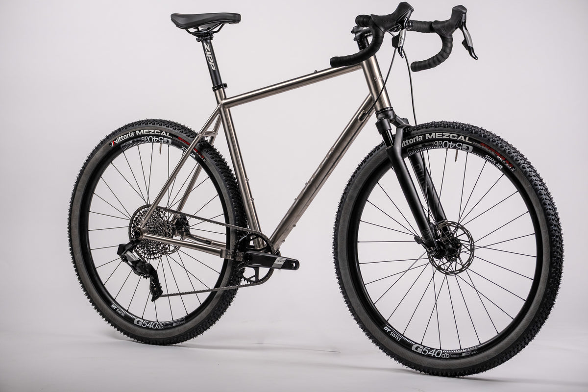 Carbon or suspension fork