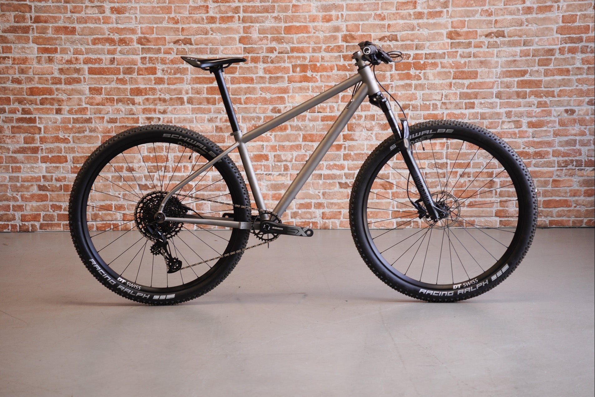 Ex Display - Titanium Gloria All Terrain - Eagle Groupset - Rockshox Fork