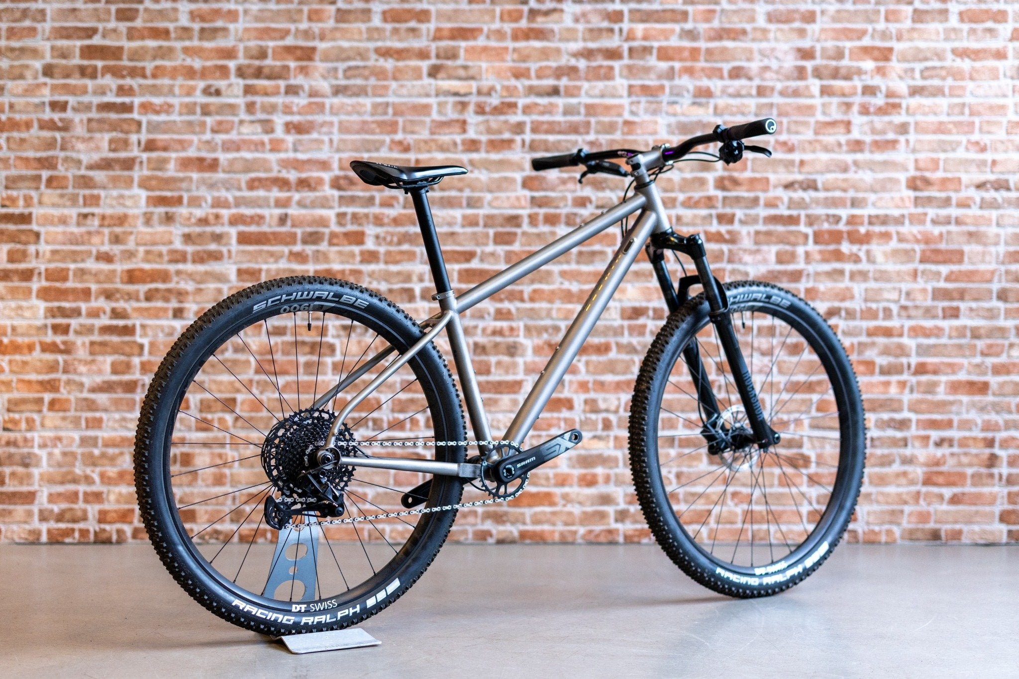 Ex-Display - Gloria All-Terrain Titanium – SRAM SX – RockShox – DT Swiss (Small)