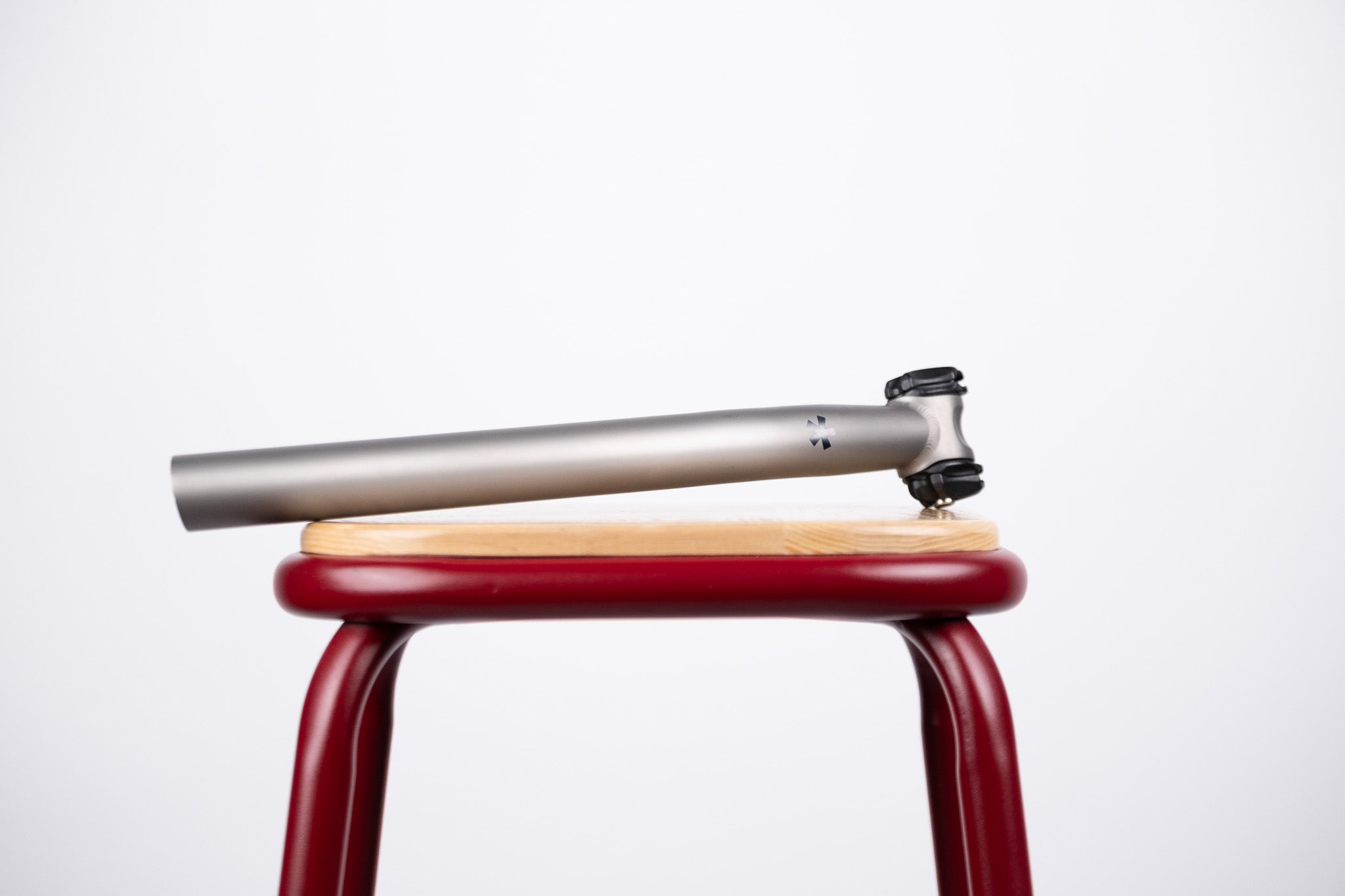 Titanium seatposrt