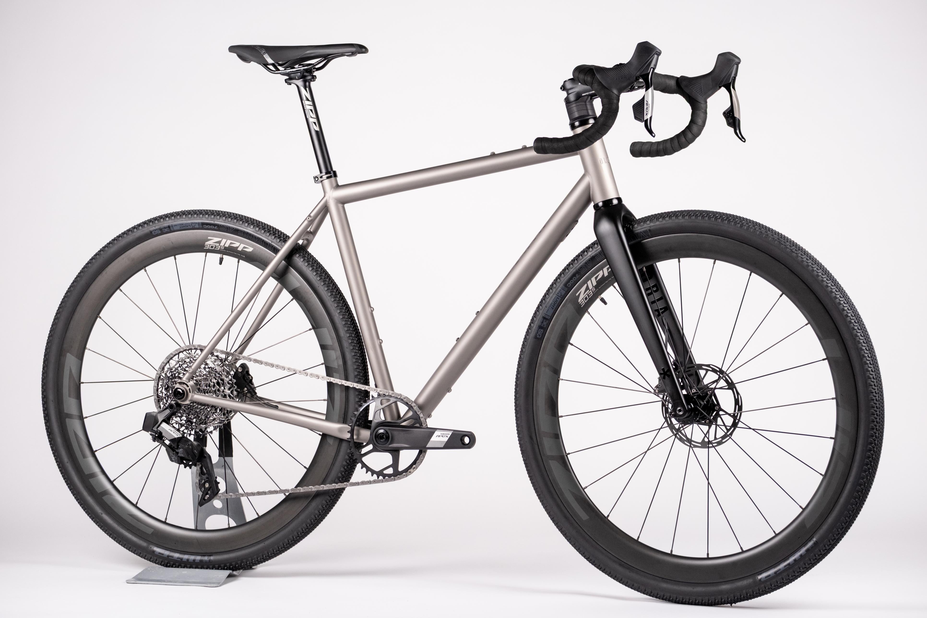 Gloria All Road - SRAM Apex AXS (Electronic Shifting) - Zipp Carbon Wheelset